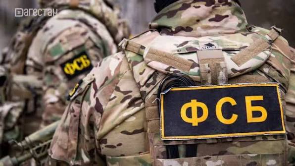 УФСБ России по Республике Дагестан возбудило уголовное дело против воевавшего на Украине россиянина Его обвиняют в участии в деятельности террористической организации ч 2 ст 205 5 УК РФ По версии следствия мужчина находясь на территории Украины добровольно вступил в Батальон имени Имама Шамиля В 2023 году против него уже было возбуждено дело о государственной измене организация признана террористической и запрещена на территории Российской Федерации Кавказский хребет ПОДПИСАТЬСЯ