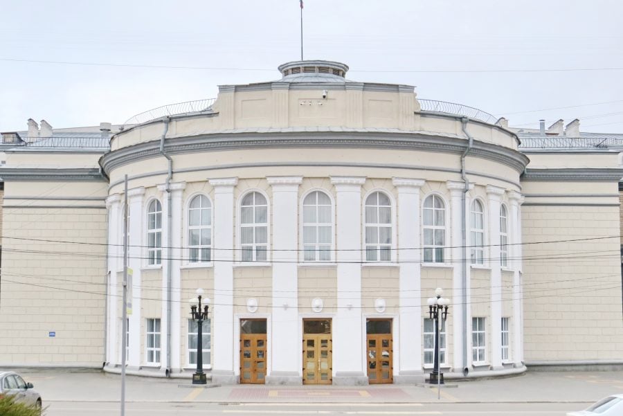 В Орловской области принят закон о поддержке детей с фенилкетонурией  Закон Орловской области «О ежемесячной денежной выплате семьям, воспитывающим несовершеннолетних детей, страдающих фенилкетонурией» принят в окончательном чтении в ходе сегодняшней сессии Орловского областного Совета народного депутатов.