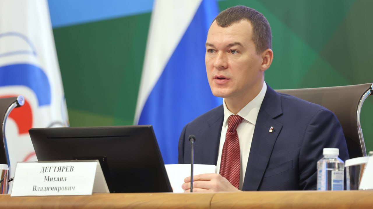 Михаил Дегтярёв Уже 67 международных федераций допускают спортсменов из России В общей сложности уже 67 международных федераций включая 34 олимпийских вида спорта допускают спортсменов из России 4200 российских спортсменов получили международный статус из них 700 в этом году В олимпийском комитете сформирована мониторинговая группа которая отслеживает получение статусов В плавании фехтовании дзюдо стрельбе из лука гребном спорте современном пятиборье наши атлеты допущены к командным турнирам Эти решения позволили российским атлетам выступить на большинстве крупнейших международных турниров на 40 чемпионатах мира и Европы по олимпийским видам спорта по итогам которых завоевали 112 медалей news matchtv Дмитрий Челяпин Матч ТВ