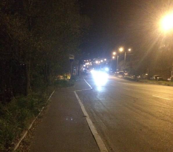 Во Владивостоке 19-летнего парня пытались застрелить возле автомойки на Жигура В ночь на 12 мая в половине третьего медики скорой помощи нашли 19-летнего парня с огнестрельным ранением в живот. Пострадавший находился в состоянии геморрагического шока и потерял много крови. Врачи клинической больницы №2 экстренно прооперировали его и перевели в травматологию. Сейчас молодой человек идёт на поправку. / Реклама БЕСПЛАТНЫЙ КОФЕ