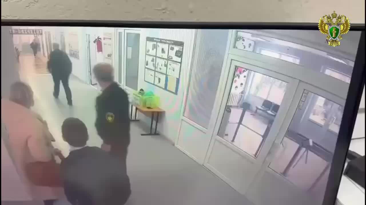 Суд обязал охранника школы в Гурьевске выплатить 35 тыс. рублей за нападение на пятиклассника