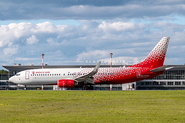 Аэрофлот открыл продажу билетов на новые рейсы между Красноярском и Махачкалой Аэрофлот открыл продажу билетов на новые рейсы между Красноярском и Махачкалой Полеты будут выполняться авиакомпанией Россия входит в Группу Аэрофлот с 10 июня с частотой два раза в неделю Об этом сообщает AVIA RU На воздушной линии будет задействован самолет Boeing 737 800 в двухклассной компоновке салона 12 кресел класса Бизнес и 156 кресел класса Эконом Как рассказали в компании в зимнем расписании Группа Аэрофлот выполняет из сибирского хаба прямые рейсы по более чем 35 направлениям Махачкала станет 22 м городом России в маршрутной сети Группы из международного аэропорта Красноярск Ожидается что новые рейсы между Красноярском и столицей Республики Дагестан будут пользоваться высоким спросом у пассажиров авиакомпании aviaru net n291752