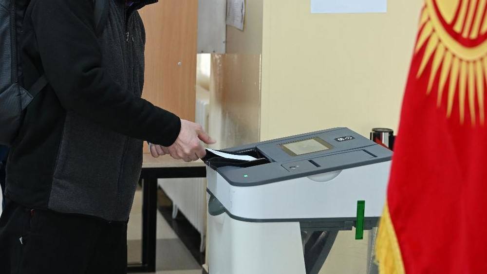 ЦИК зарегистрировала 467 кандидатов в депутаты парламента Больше всего кандидатов зарегистрировано по округу 19 Сокулук всего 25 кандидатов На втором месте округ 27 Чолпон Ата 24 кандидата Далее округа 8 Гулчо и 9 Узген по 21 кандидату Меньше всего кандидатов в округе 11 всего 5 кандидатов Со списком зарегистрированных кандидатов в депутаты Жогорку Кенеша по многомандатным избирательным округам можно ознакомиться здесь Подписаться на news24kg Связаться с админом news24kg admin