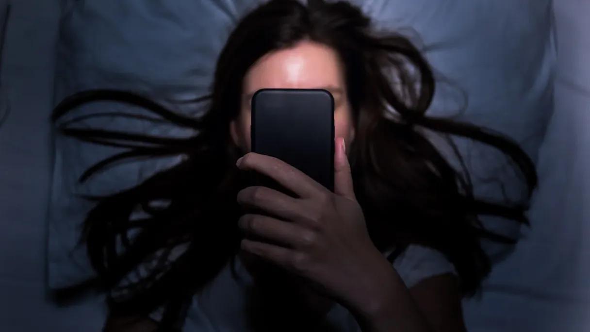 Согласно результатам исследования Rambler Co для большинства россиян интернет является не развлечением а базовым и важным инструментом Так главной онлайн потребностью почти половина участников опроса считают чтение новостей Фото Getty Images