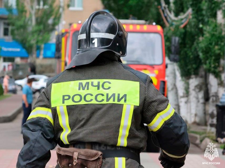 ‼ Оперативная информация за прошедшую неделю на территории Запорожской области ГУ МЧС России по Запорожской области сообщает: на территории Запорожской области за минувшую неделю, с 2 по 8 июня, пожарно-спасательными подразделениями ликвидировано 135 пожаров. Спасен 1 человек. К сожалению, травмировано 2 человека и 1 человек погиб. Помощь населению оказана 16 раз. Сотрудники МЧС России для ликвидации последствий ДТП привлекались 2 раза. К сожалению, пострадал 1 человек. На водных объектах зарегистрировано 1 происшествие. Спасен 1 человек.
