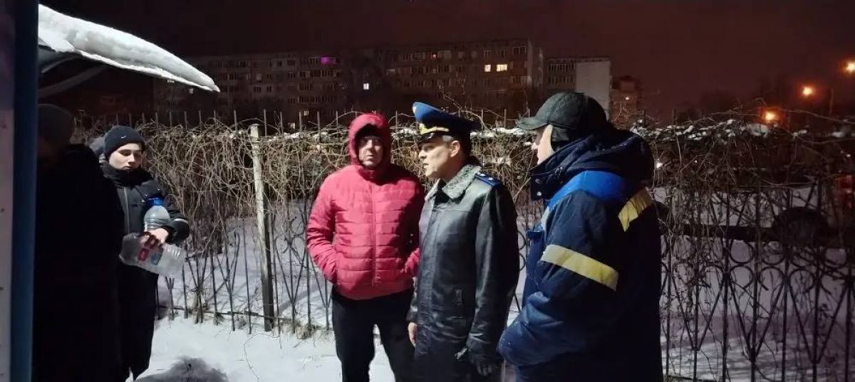 Прокуратура взяла под контроль ситуацию с нарушением прав калужан из за масштабной аварии на водоводе   kaluganews ru fn 1777938 html В связи с коммунальной аварией на магистральном водопроводе в Калуге прокурор Калужской области Константин Жилялов взял ситуацию на свой личный контроль   Прислать новость Подписаться