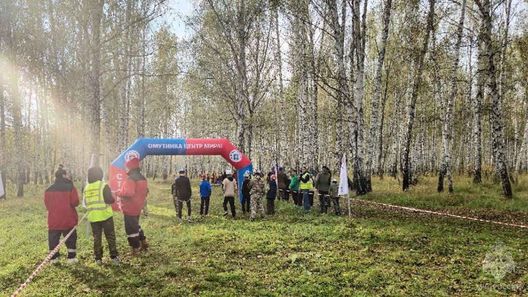 Юные спасатели Тюменской области соревнуются за звание лучших   В селе Ситниково Омутинского муниципального района стартовали областные соревнования «Юный спасатель».   Соревнования продлятся 3 дня. Юные спасатели и общественники продемонстрируют свои поисково-спасательных работах техногенного и природного характера, спасательных работах на водной акватории, проявят себя в организации быта в полевых условиях.   ‍ Участники состязаний уже показали свои скоростные и силовые качества в кроссе на 1 километр и комплексе силовых упражнений, а также представили визитные карточки команд в творческом конкурсе.