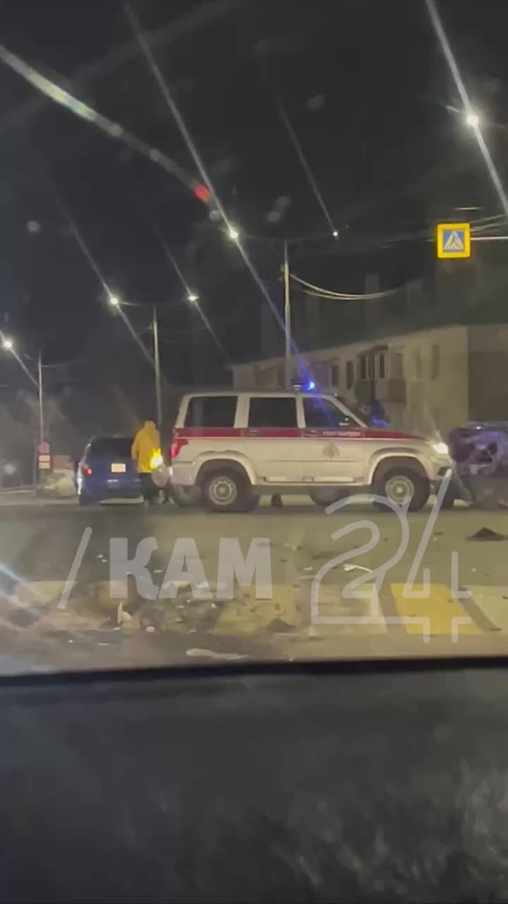 Массовое ДТП в Петропавловске Камчатском: несколько автомобилей столкнулись