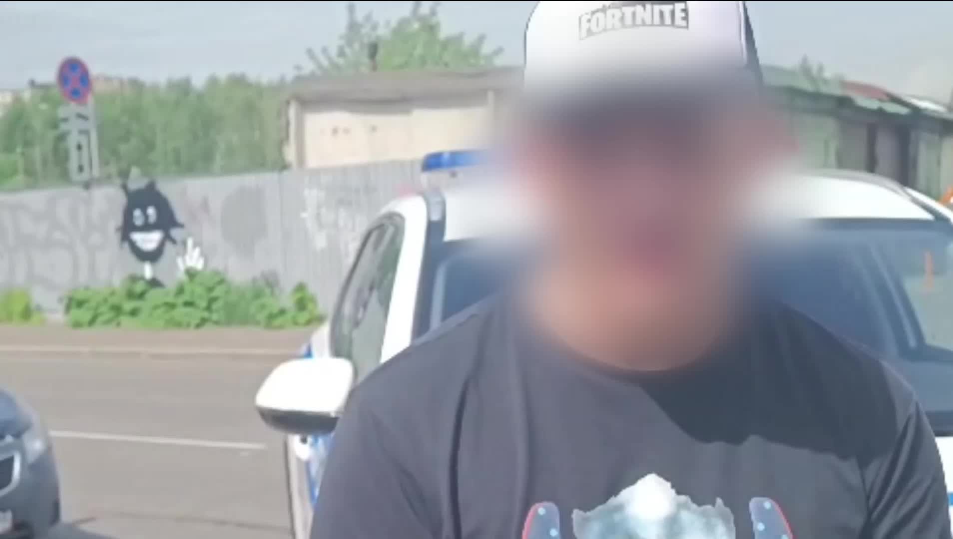 В Великих Луках и Махачкале зарегистрированы случаи кражи автомобилей и денег