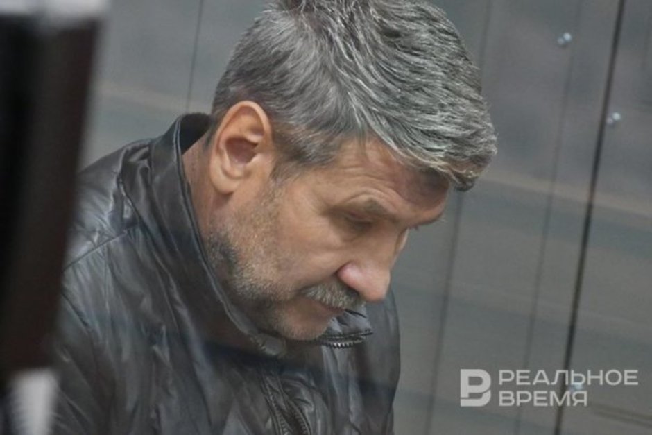 Верховный суд РТ посадил на 20 лет бригадира казанского ОПС Кинопленка В прениях сторона обвинения просила о 24 годах колонии строгого режима 15 лет находился в международном розыске а сегодня получил 20 лет колонии строгого режима со штрафом 900 тысяч рублей Только что Верховный суд Татарстана вынес приговор лидеру Бригады Ильфатея из казанского ОПС Кинопленка Эльфату Сунгатуллину уточнили Реальному времени в пресс службе суда Подпишитесь на Реальное время в МАХ Telegram Дзен