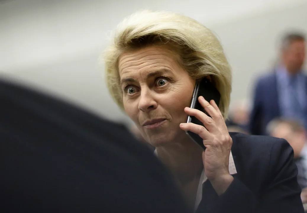Суд ЕС признал фон дер Ляйен ответственной за сокрытие информации о контрактах на закупку вакцин против COVID-19 в 2021-2023 годах.
