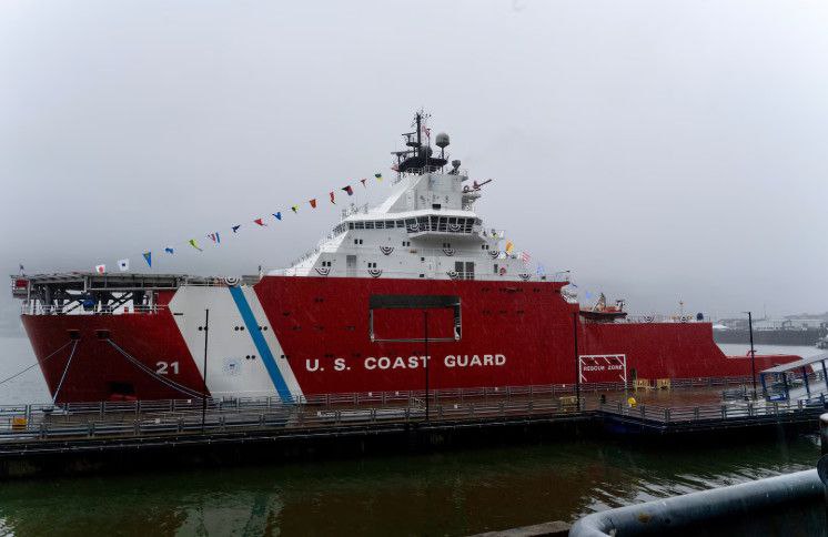 Береговая охрана США впервые за 25 лет получила полярный ледокол USCGC Storis   Портом приписки будет Джуно  штат Аляска .   Судно имеет нотацию ледового класса A3 американского классификационного общества ABS.    Оно будет временно стоять на якоре в Сиэтле  штат Вашингтон  вместе с двумя другими ледоколами Береговой охраны  USCGC Polar Star и USCGC Healy  до завершения необходимых работ по модернизации инфраструктуры в Джуно.    В приобретение и модернизацию судна было инвестировано $25 млн. По словам замминистра внутренней безопасности США Троя Эдгара, это крупнейшая единовременная инвестиция в Береговую охрану.   Отмечается, что судно было построено компанией Edison Chouest в 2012 году как ледокольный буксир-снабженец для обслуживания якорей буровых платформ в рамках программы бурения на арктическом шельфе компании Shell.   Длина ледокольного судна составляет 110 м, ширина — 24,4 м. Осадка при полной загрузке составляет 8,6 м. Эксплуатационная скорость — 15 узлов на чистой воде и 5 узлов при движении по ледовому покрытию толщиной до 1 м. Оно оснащено четырьмя 12-цилиндровыми дизельными двигателями Caterpillar мощностью по 4060 кВт каждый и двумя гребными ВРШ Schottel.   Дополнительные ледоколы для Береговой охраны будут приобретены за счет инвестиций в рамках недавно принятого закона о налогах и расходах США  OBBBA , включая $4,3 млрд, выделенных на приобретение тяжелых ледоколов серии Polar Security Cutters  PSC , $3,5 млрд — на три судна серии Arctic Security Cutters  ASC  и $816 млн — на легкие и средние ледоколы для флота США.