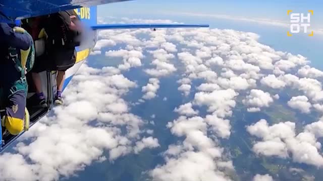 Парашютист в Квинсленде избежал трагедии во время прыжка