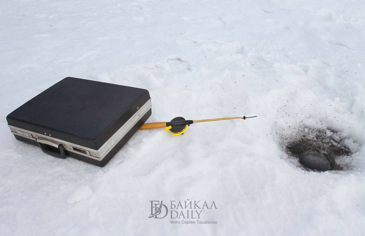 В районе Бурятии ищут пропавшего рыбака  В Заиграевском районе ведутся поиски пропавшего 68-летнего Ислюкова Владимира Васильевича, проживающий в селе Татарский Ключ.   Днем 28 февраля он уехал на рыбалку на машине Ниссан Серена белого цвета и больше не выходил на связь.