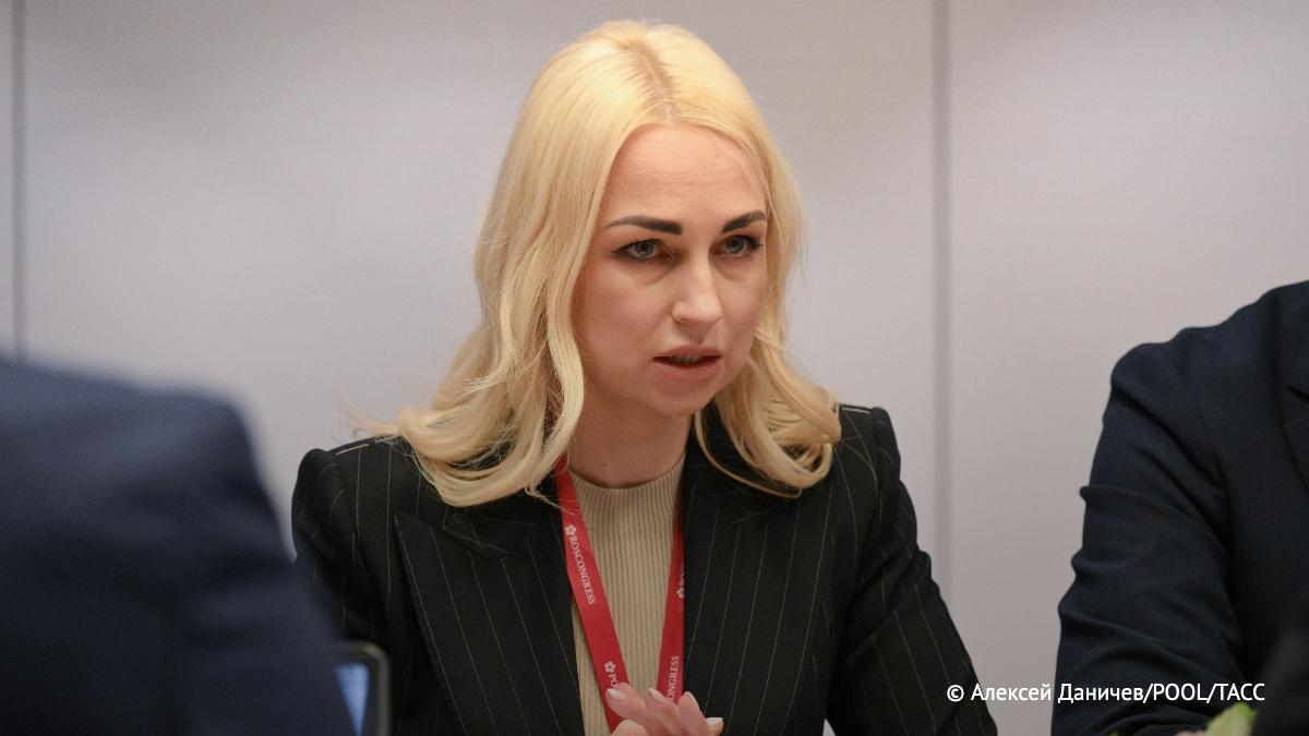 Молдавские прокуроры запросили 13 лет лишения свободы для депутата Марины Таубер. Ее обвиняют в нарушениях при финансировании ликвидированной ранее партии "Шор", сообщает PRO TV. Обвинение запросило запретить ей занимать государственные посты на пять лет и конфискацию $12 млн. #Россия #Z #Зеленский #украина #победаzaнами #BarguZin24 БаргуZин Vk YouTube TikTok X