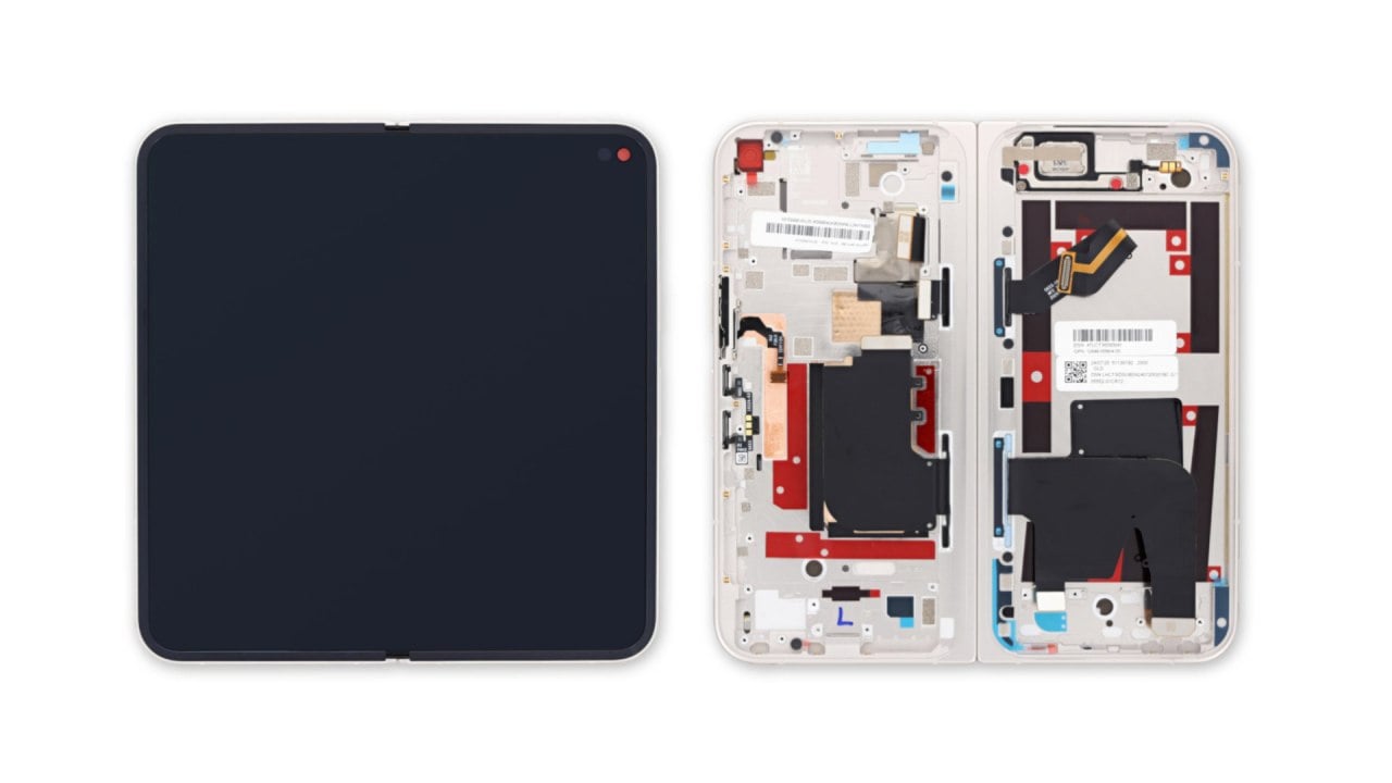 Замена экрана Pixel 9 Pro Fold выйдет дороже iPhone 16 Pro  В каталоге iFixit появились оригинальные комплектующие для ремонта флагманской раскладушки от Google. Замена внутреннего дисплея обойдётся минимум в $1200 — две трети стоимости смартфона.  В стоимость комплекта входит дисплей, шарнир, боковые рамки, а также кнопки включения и регулировки громкости. Чтобы добраться до главного экрана, придётся полностью разобрать смартфон, сняв аккумулятор, динамик, вибромотор и камеры. Инструкция по замене на портале iFixit состоит из двухсот шагов и рассчитана минимум на три часа.  Остальные комплектующие обойдутся гораздо дешевле: внешний 6,3-дюймовый Actua Display стоит $200, а основной блок камер — $250.    Innovation Station   Новости IT