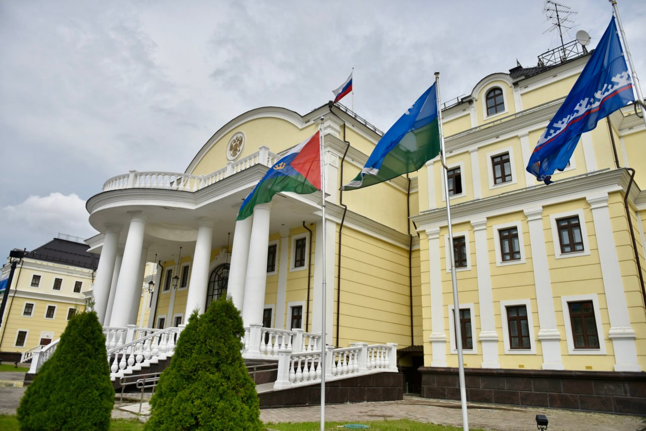 Полномочный представитель Президента России в Уральском федеральном округе Артем Жога со страниц «Областной газеты» поздравил уральцев с Днем физкультурника. Артем Жога отдельно отметил поддержку адаптивных видов спорта, которые играют важную роль в реабилитации и адаптации людей с ограничениями по здоровью Читайте обращение полпреда главы государства. Полина Зиновьева, «Областная газета» Подписаться на «ОГ» Прислать новость Поддержать канал