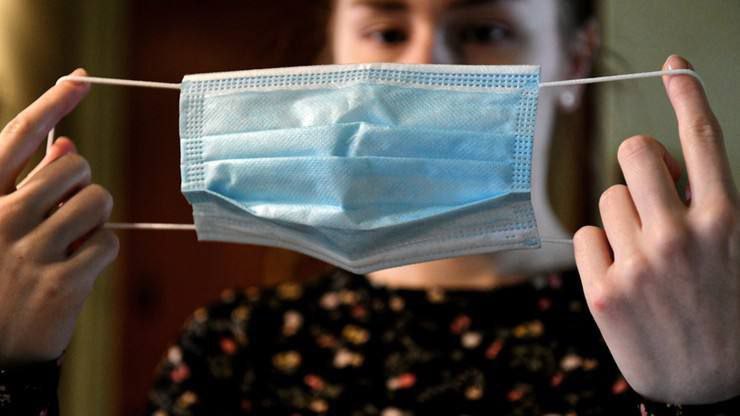 В Украине вводят масочный режим из за COVID 19 Сегодня его ввели в Центральной городской клинической больнице на Ивано Франковщине За последнюю неделю количество больных COVID 19 в Украине выросло более чем вдвое НАШИ РЕСУРСЫ Telegram YouTube RUTUBE