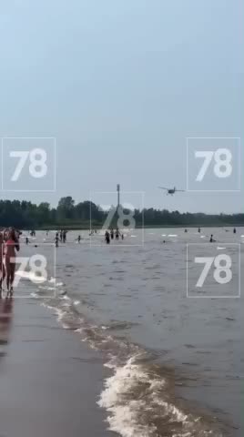 Проверка прокуратуры после полетов легкомоторного самолета над пляжем в Ленинградской области