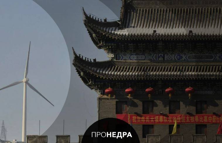 Китай нарастил добычу нефти и газа по итогам года КНР в 2025 году нарастила добычу нефти на 1 5 по сравнению с показателями 2024 года природного газа на 6 2 По информации китайского статбюро в 2025 году в стране также выросла добыча угля так годовой рост показателя составил 1 2 объем достиг отметки в 4 83 миллиарда тонн   Пронедра Подписывайся