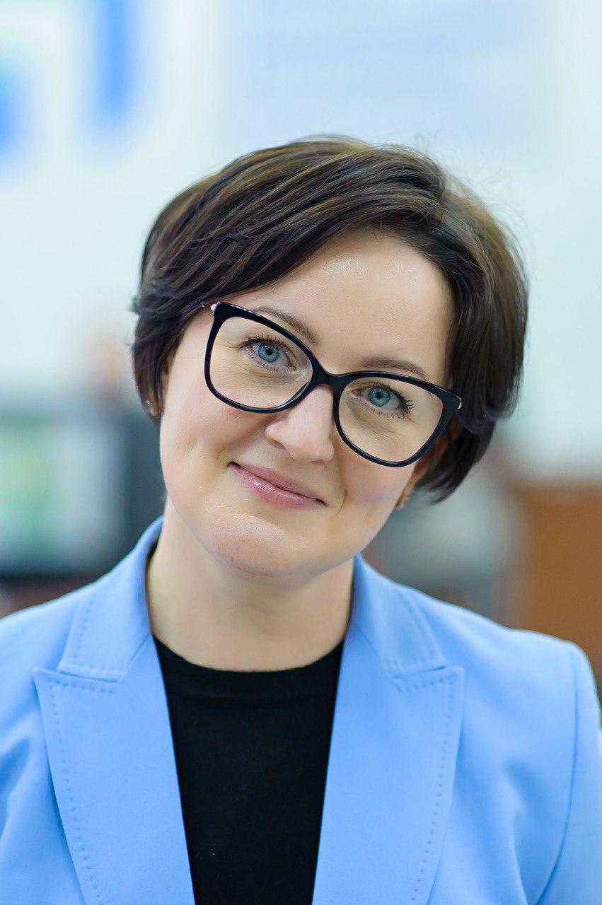 Денис Паслер назначил себе нового пиарщика Инна Аверкова стала директором Департамента информационной политики региона. Ранее она работала в пресс-службе управления информационной политики в Оренбургской области. Фото: департамент информационной политики Свердловской области Новости из Екатеринбурга