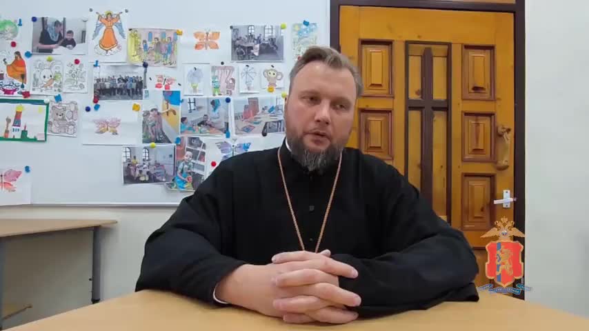 Священник задержал дебошира, разгромившего шесть автомобилей в Шарыпове