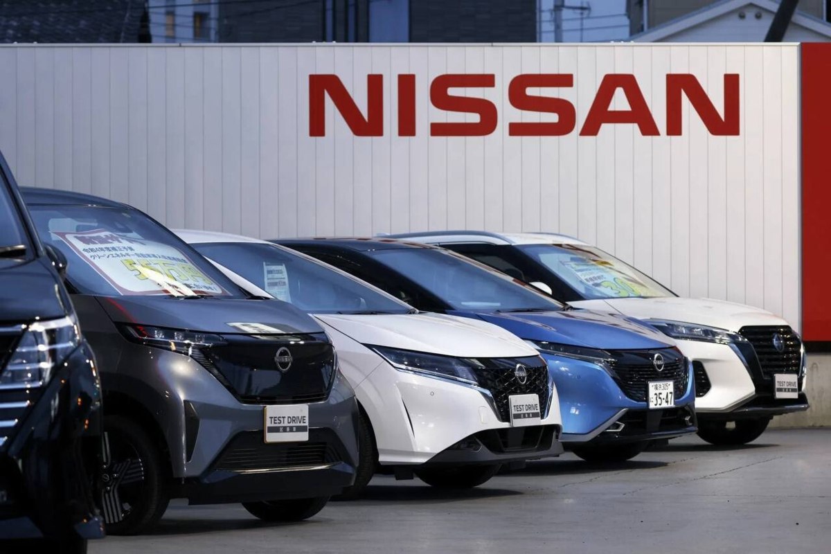 Акции Nissan на Токийской бирже упали больше чем на 6 после новостей о продаже пенсионным фондом Mercedes Benz миноритарной доли в компании В организации которой принадлежит 3 8 японского автопроизводителя решение объяснили очисткой портфеля vc ru invest 2180151