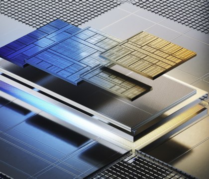 X86 is dead back опубликовал фото материнской платы с процессором Intel Panther Lake Портал Videocardz со ссылкой на пользователя X86 is dead back опубликовал несколько фотографий промышленной материнской платы с распаянным на ней процессором линейки Panther Lake H Плата выполнена в форм факторе Mini ITX и имеет два слота SODIMM для памяти стандарта DDR5