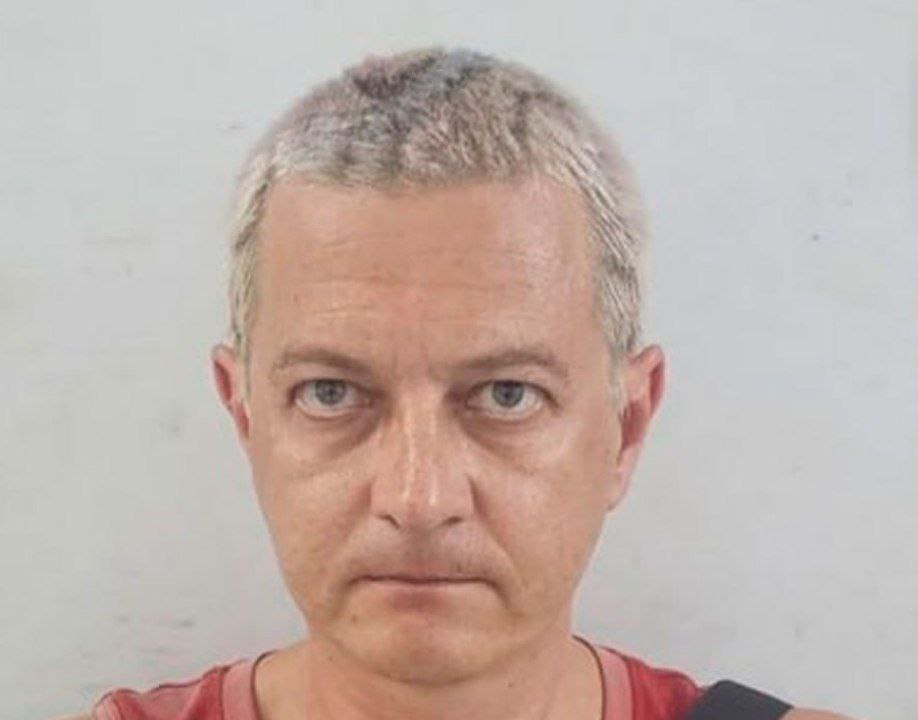 Бывший администратор криптобиржи Garantex Алексей Бещеков умер в индийской тюрьме СМИ 46 летний Алексей Бещеков ожидал решения об экстрадиции в США где ему предъявили обвинение в сговоре с целью отмывания денег Госдеп ранее объявил вознаграждение в 6 млн за поимку руководителей криптобиржи Причины смерти неизвестны