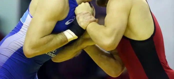 Али Ильясов из Мордовии стал вице-чемпионом первенства Европы по греко-римской борьбе, которое проходят в Италии. Как сообщает региональное министерство спорта, 18-летний воспитанник школы по спортивной борьбе имени Алексея Мишина выступал в весовой категории до 130 кг.  Спортсмен дошел до финала, но в решающем поединке уступил сопернику из Венгрии Ласцло Дарабосу.