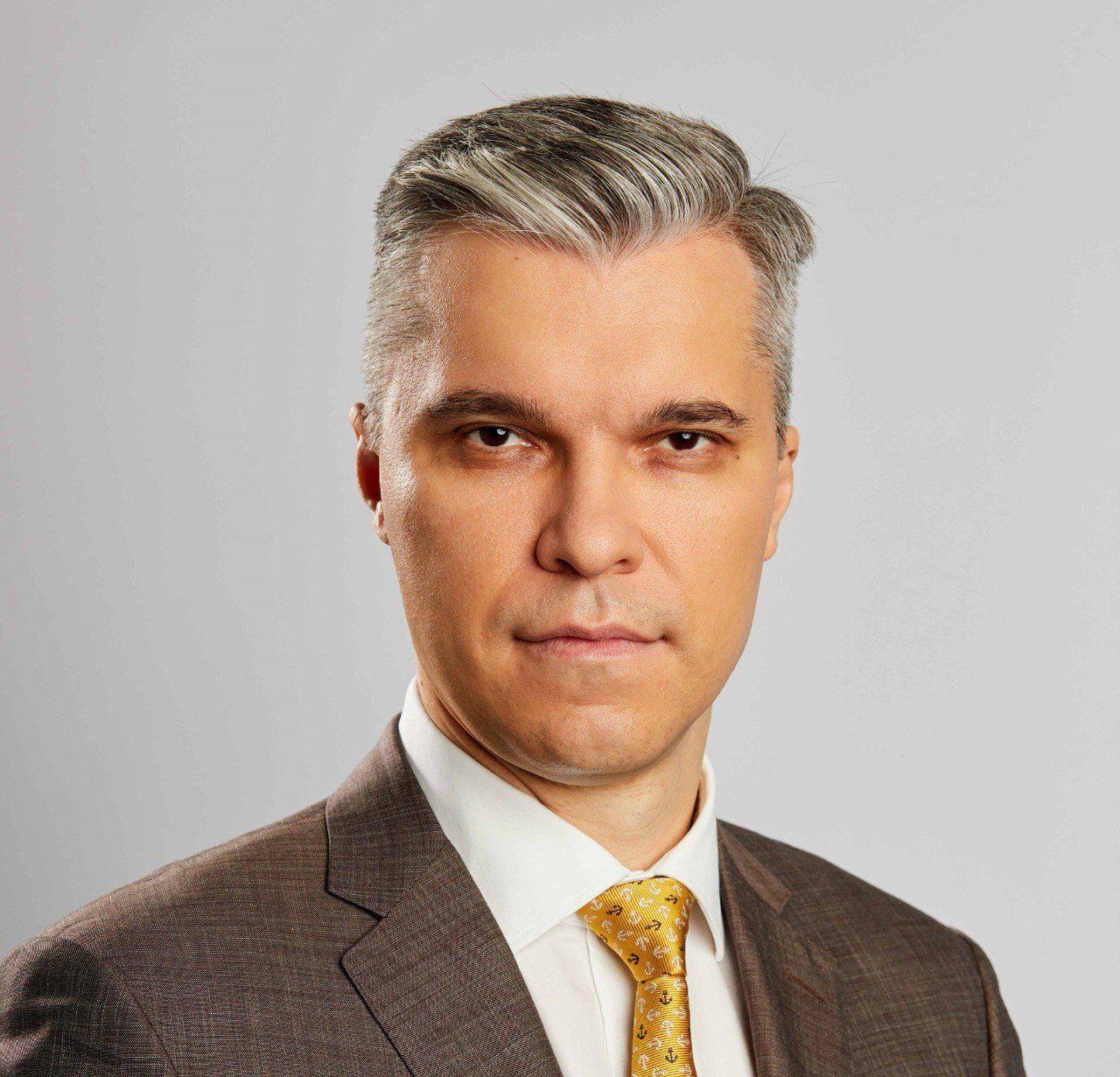 Группа Лента консолидировала технологические подразделения в Lenta tech Группа Лента объявила о консолидации технологических подразделений в ИТ компанию Lenta tech В нее вошли дирекция по информационным технологиям онлайн дирекция служба продвинутой аналитики HR Цифра дирекция по цифровому маркетингу и лояльности Объединение команд в одной структуре позволит сосредоточиться на развитии технологий быстрее запускать и масштабировать цифровые инициативы Генеральным директором ИТ компании назначен Сергей Сергеев директор по цифровым инновациям и ИТ Группы Лента По его словам выделение Lenta tech в отдельную компанию позволит перейти в единый контур работы с бизнесом ускорит принятие решений и упростит взаимодействие между командами