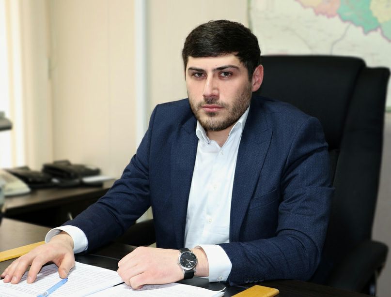 Запир Гасанов назначен временно исполняющим полномочия главы Кайтагского района.   Соответствующий документ подписал сегодня глава Дагестана Сергей Меликов.  Ранее Гасанов возглавлял территориальную избирательную комиссию этого района.
