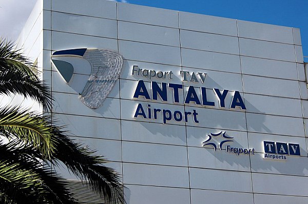 Более 4 млн российских туристов посетили Анталью в 2025 году В 2025 году турецкую провинцию Анталья посетили 4 млн 45 тыс российских туристов Об этом сообщает Агентство городских новостей Москва со ссылкой на данные Ассоциации туроператоров России АТОР Турецкую провинцию Анталья по итогам 2025 года посетили 4 млн 45 тыс российских туристов Это больше на 3 45 чем было в 2024 году говорится в сообщении Отмечается что Россия осталась рынком номер один для Антальи обойдя Германию и Великобританию aviaru net n291483