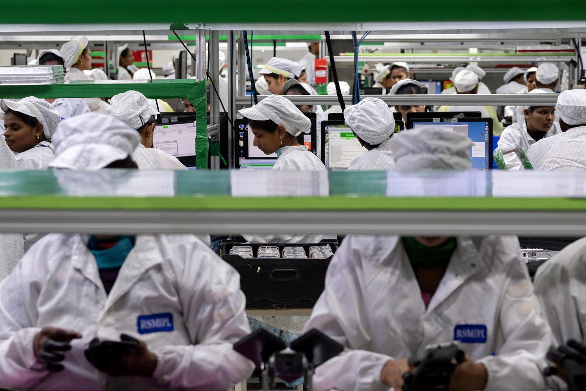 Apple в ближайшие годы будет производить все iPhone в Индии Об этом заявил министр связи южноазиатской республики Джотирадитья Синдиа.