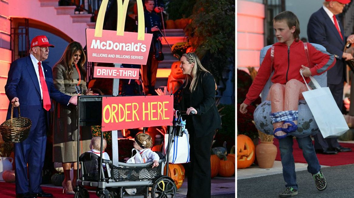 Трамп костюмы и унитаз что устроили в Белом доме на Хэллоуин Президент США с супругой устроили для детей праздник Хэллоуина в Белом доме где раздавали конфеты в окружении тыкв передает ArbatMedia Во дворе резиденции президента собралось множество детей в ярких и креативных костюмах Среди них особенно выделялись ребята нарядившиеся в самого президента первую леди и даже в сотрудников службы охраны Привлекла внимание и семья оформившая детскую коляску как окошко обслуживания в McDonald s Одним из самых необычных образов стал костюм мальчика одетого в унитаз Также в соцсетях активно обсуждается момент когда маленькая девочка решительно потрясла президента за руку чтобы он заметил её этот эпизод попал на видео и быстро разошёлся в интернете Американские СМИ провели параллели с прошлогодним празднованием Хэллоуина в резиденции Тогда Джо Байден изобразил будто кусает ребёнка в костюме курицы что вызвало неоднозначную реакцию общественности Прислать новость