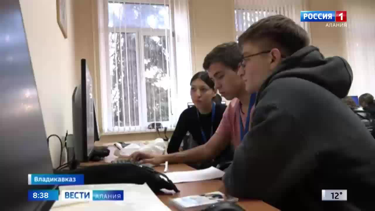 Международный чемпионат RuCode по программированию проходит в СГУ