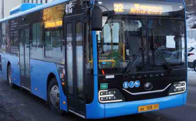 В Петропавловске Камчатском ограничили движение общественного транспорта На краевую столицу оказывает воздействие мощный циклон Движение автобусного транспорта в Петропавловске Камчатском приостановлено до 10 00 утриз за резких порывов ветра снега плохой видимости и переметов Подробности по ссылке   kamtime ru article 94810c8a de87 4cd8 b200 6061b0a0c3fe