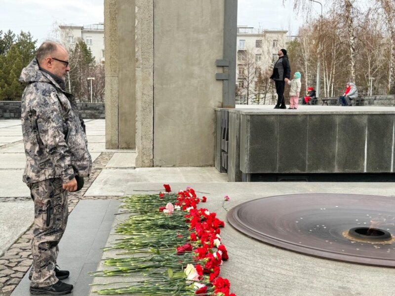 Избирательная комиссия Новосибирской области не зарегистрировала в качестве кандидата бывшего члена фракции «Единая Россия» в Заксобрании Новосибирской области Олега Сметанина. Он заявлялся на эти выборы самовыдвиженцем. Также с предвыборной гонки сошли и «двойники»-однофамильцы. К вечеру 29 июля региональный избирком отказал в регистрации троим претендентам на участие в кампании на мандаты в Заксобрание Новосибирской области и двоим — в городской Совет Новосибирска. Еще несколько человек утратили статус выдвинутых кандидатов. Продолжение по ссылке