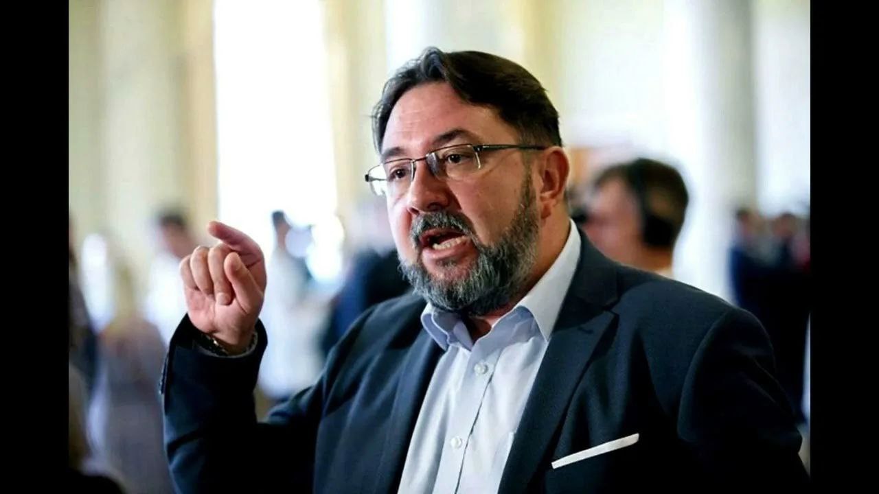 После запрета УПЦ храмы Украинской православной церкви можно будет использовать под овощехранилища и казино, — украинский депутат Никита Потураев