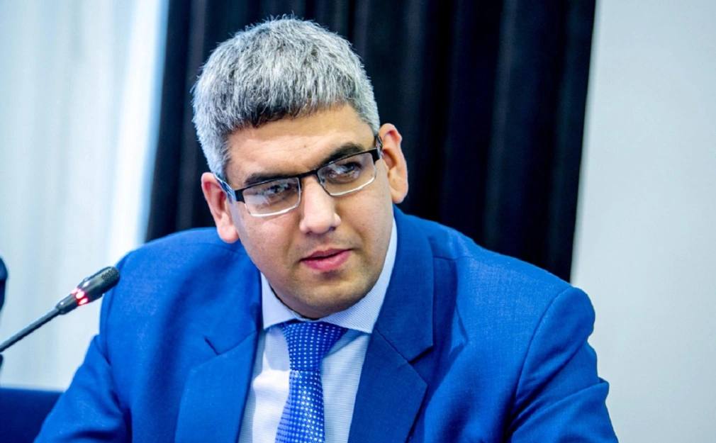 Генеральный директор Региональной лизинговой компании Азат Хайруллин рассказал об итогах года и перспективах поддержки предпринимателей в 2026 году В 2025 году Региональная лизинговая компания заключила 77 сделок на общую сумму финансирования более 313 млн руб льготную лизинговую поддержку получили 57 компаний Инвестиции в основной капитал достигли показателя 415 4 млн руб В каких сферах лизинговые продукты пользуются наибольшим спросом как поменяются программы в 2026 году и как будет развиваться лизинг по нормам исламского банкинга об этом и многом другом в интервью РБК Уфа рассказал генеральный директор АО РЛК Республики Башкортостан Азат Хайруллин В 2025 году предприниматели региона приобрели 182 единиц оборудования транспорта и спецтехники Наибольшим спросом пользуется спецтехника и транспортные средства необходимые для эффективного выполнения конкретных производственных задач Среди них выделяются строительная туристическая техника и грузовой транспорт В 2025 году на приобретение спецтехники и транспорта было выделено155 млн руб Также остается востребованным спрос на современное технологичное оборудование так при поддержке РЛК предприниматели региона приобрели 149 единиц нового оборудования на сумму 158 2 млн руб Эти цифры подчеркивают важность технической модернизации и потребность бизнеса в качественном оборудовании рассказывает Азат Хайруллин Подробнее в материале   ufa rbc ru ufa news 6953b04d9a79473569e900b7 РБК Уфа в Telegram РБК Уфа в MAX