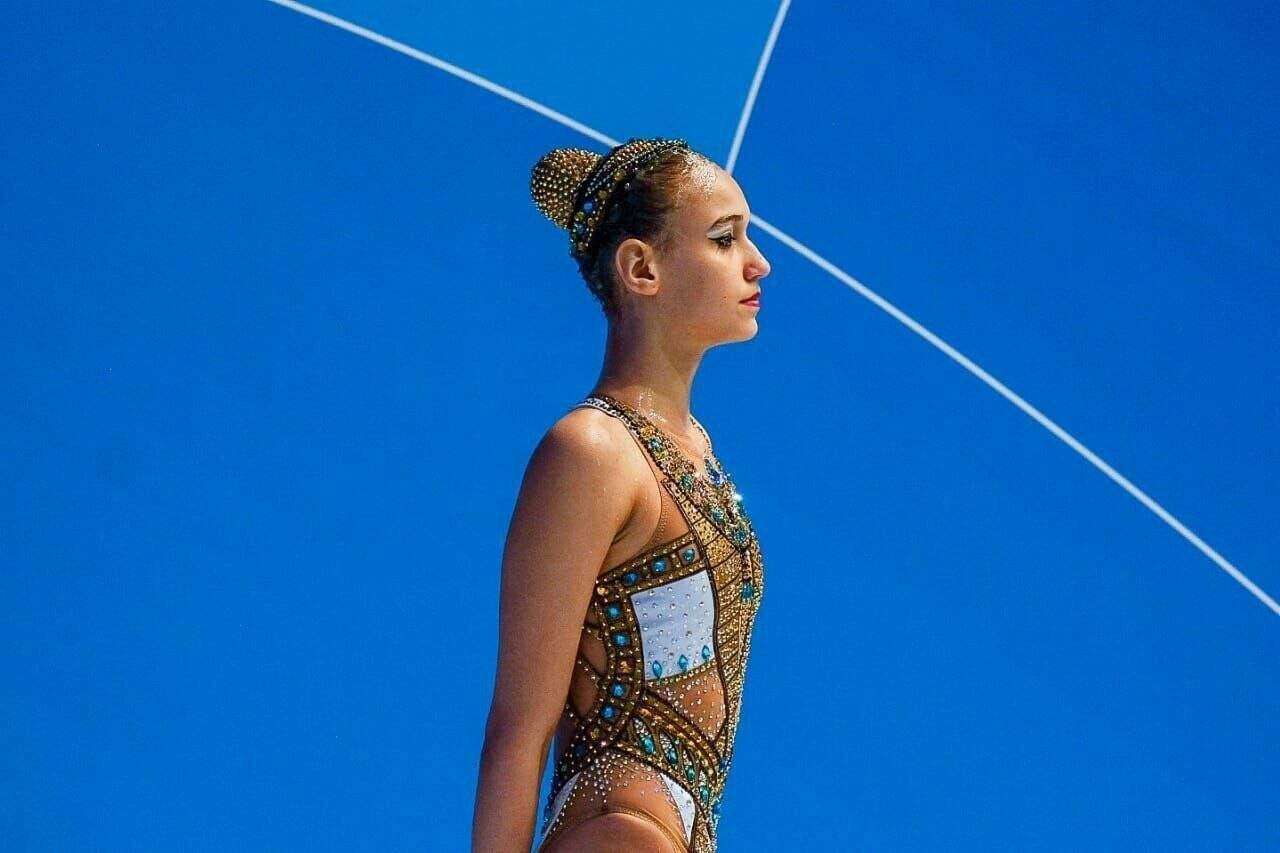 В сборную России по синхронному плаванию 2026 вошли две татарстанские спортсменки Российская федерация синхронного плавания подведя итоги 2025 года определилась с составом сборной России на 2026 год В него вошли две татарстанские спортсменки представляющие ФСО Динамо РТ Александра Кленина и Агния Тулупова Агния Тулупова воспитанница школы Татьяны Покровской Казанского училища олимпийского резерва мастер спорта России международного класса двукратная призерка чемпионата мира 2025 года в Сингапуре трехкратная победительница Игр БРИКС 2024 года в Казани восьмикратная чемпионка России пятикратная победительница Игр дружбы в Казани серебряный призер этапа Кубка мира Читать полностью