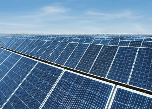 Японские компании примут участие в крупнейшем для Узбекистана зеленом проекте Международный консорциум с участием трёх японских компаний и саудовской Acwa Power реализует в стране строительство солнечных электростанций и систем накопления энергии общей стоимостью 1 45 млрд В проекте 51 доли принадлежит Acwa Power 20 2 Sumitomo по 14 4 компаниям Yonden и Chubu Подробнее на нашем сайте Актуальные новости из Центральной Азии fergananews