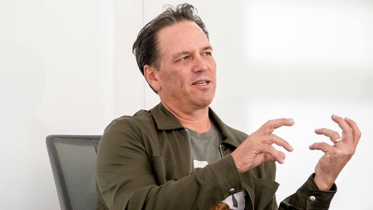 Microsoft рассматривает применение ИИ для сохранения классических видеоигр Об этом заявил глава Xbox Фил Спенсер Он отметил что многие старые игры завязаны на специфическое железо или движок и со временем доступ к таким платформам становится всё более ограниченным Идея заключается в том чтобы обучить модели ИИ на геймплейных данных и видеозаписях старых игр чтобы они понимали как работает игра без необходимости запускать оригинальный движок на исходном оборудовании У Microsoft уже есть модель которая способна воссоздавать фрагменты видеоигр вплоть до геймплея Muse Именно на её основе можно будет воссоздавать старые игры и портировать их на актуальные платформы Никаких конкретных сроков реализации проекта сейчас нет пока это только рассуждения dnevteh