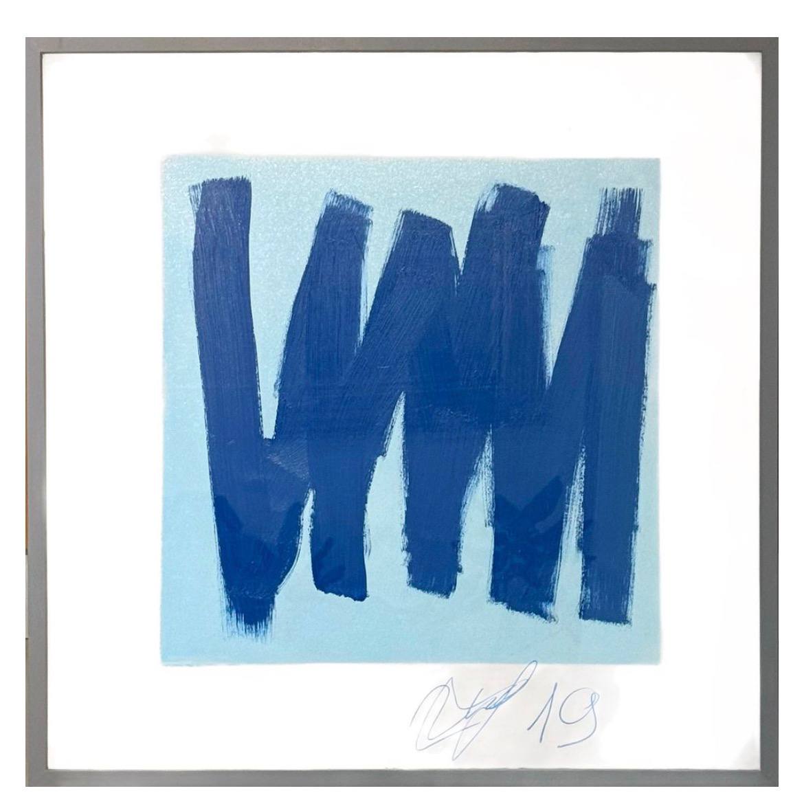 Случайно обнаружил в каталоге завтрашнего аукциона нонконформистов и современных художников этот лот текущая цена работы 55 000 24 комиссия аукциона Смольников Игорь Александрович 1988 г р Синий квадрат 2019 г Холст акрил 80 х 80 см Синий квадрат 2019 г Холст акрил 80 х 80 см ПОДПИСЬ И ДАТИРОВКА внизу автограф и дата 19 ВЫСТАВКИ Зенит Петербург 100 лет вместе Севкабель Порт 25 мая 2025 11 декабря 2025