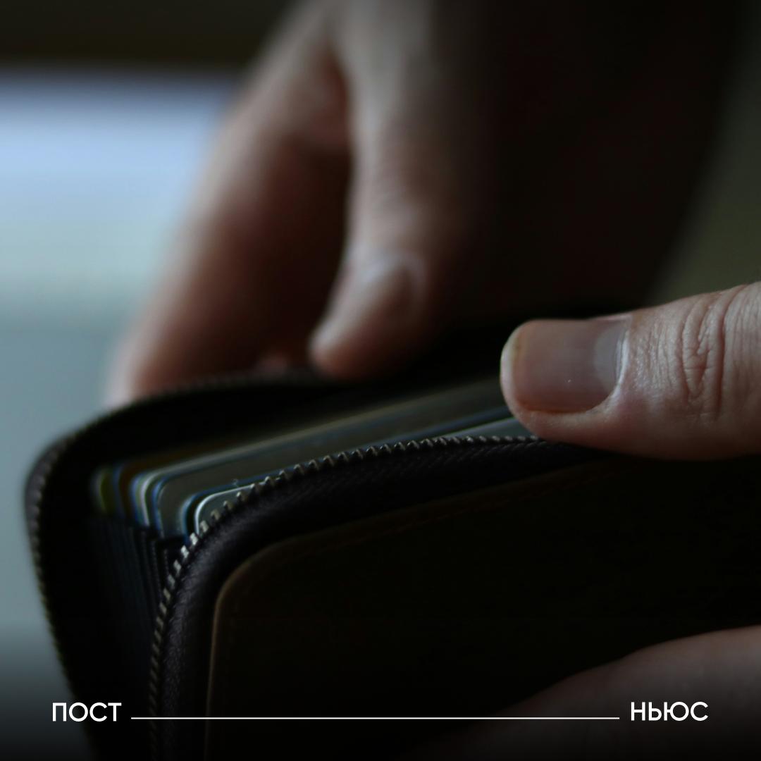 Зарплаты в России выросли почти в два раза за пять лет С 2020 по 2025 год медианная предлагаемая зарплата поднялась с 42 тыс до 80 тыс руб следует из данных hh ru Самый резкий рост показали курьеры их доходы увеличились почти в четыре раза до 143 тыс руб А у вас вырос заработок да каждый год доход увеличивается уже давно нет Подписывайтесь на PostNews в MAX