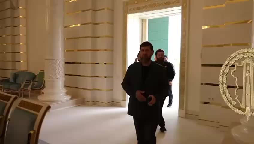 Рамзан Кадыров подтверждает свое здоровье на совещании в Чечне