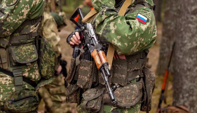 В Узбекистане осудили мужчину служившего в армии России и участвовавшего в боевых действиях Суд по уголовным делам Папского района Наманганской области признал 49 летнего жителя Ш М виновным в участии в иностранной военной службе и наемничестве Подробнее   anhor uz news uzbekistan 509 anhoruz Новости события мнения Мобильное приложение IOS Android