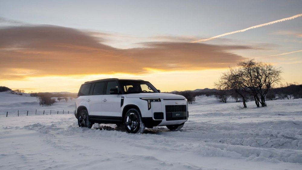 Китайская компания Rox Motor рассматривает возможность локализации производства своих автомобилей в России При рассмотрении площадок приоритет отдается заводам с опытом сборки автомобилей премиум класса передает Российская газета Планируется что сборка стартует в 2026 году крупноузловым методом rox