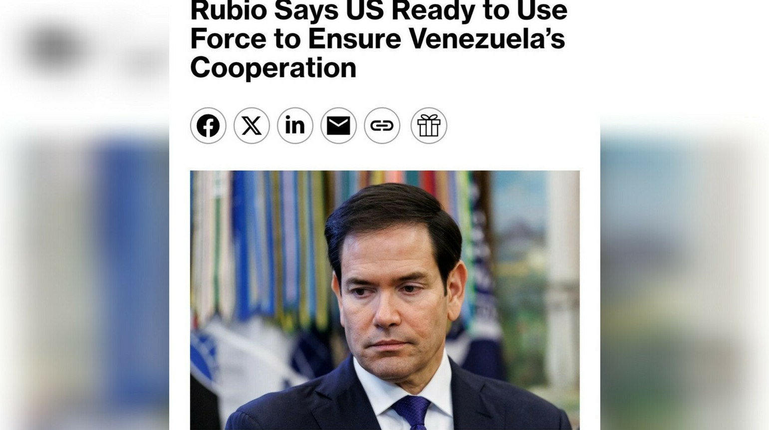 США снова пригрозили Венесуэле применением силы при отказе от сотрудничества США не исключают силового сценария в отношении Венесуэлы заявил госсекретарь Марко Рубио на слушаниях в Сенате передает ArbatMedia Выступая перед Комитетом Сената по международным отношениям глава американской дипломатии подчеркнул готовность Вашингтона действовать решительно Мы готовы применить силу если другие методы окажутся неэффективными Мы надеемся что до этого не дойдет но не откажемся от своего долга перед американским народом и нашей миссии в этом полушарии сказал Рубио Госсекретарь отметил что исполняющая обязанности президента Венесуэлы Делси Родригес выразила готовность к взаимодействию Она пообещала предоставить американским компаниям преференциальный доступ к энергетическому сектору страны и добыче нефти Доходы от продажи нефти планируется направлять на приобретение американских товаров Прислать новость