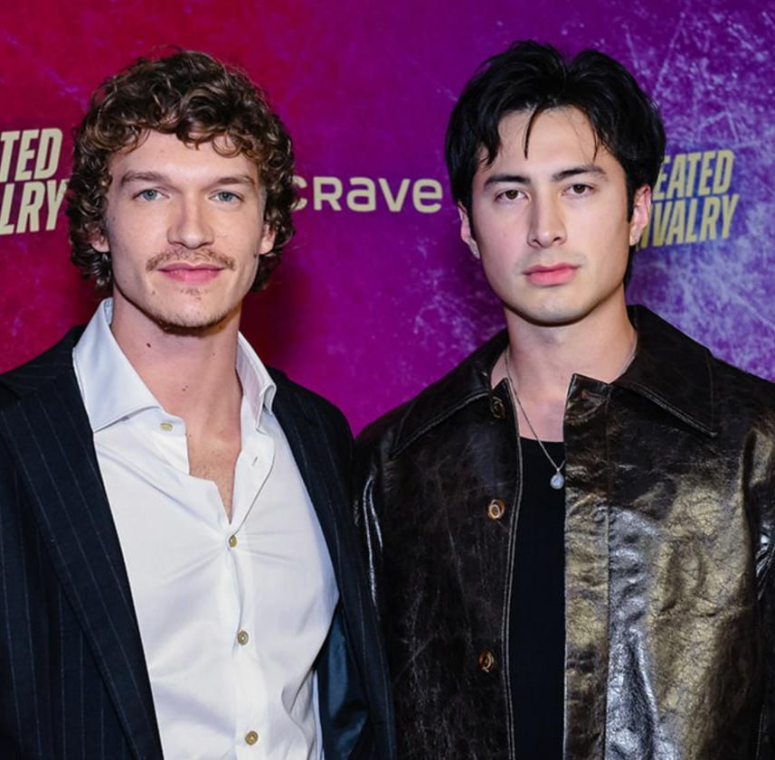 Актеры Хадсон Уильямс и Коннор Сторри из нашумевшего сериала Жаркое соперничество станут факелоносцами на грядущей Олимпиаде Церемония открытии зимних Игр пройдет в Милане 6 февраля ВПШ